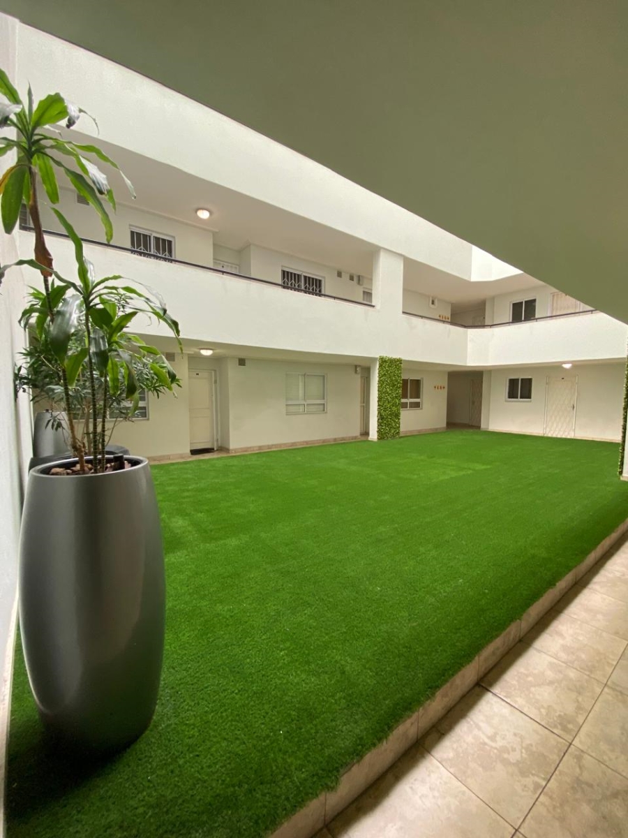 To Let 1 Bedroom Property for Rent in Salt River Western Cape